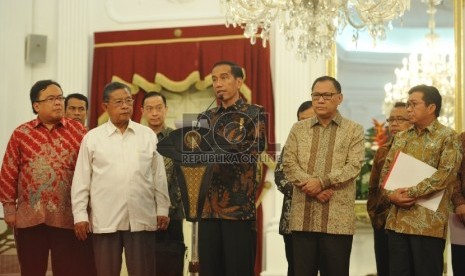 Presiden Joko Widodo mengumumkan paket kebijakan ekonomi pemerintah di Istana Negara, Jakarta, Rabu (9/9).Republika/Edwin Dwi Putranto