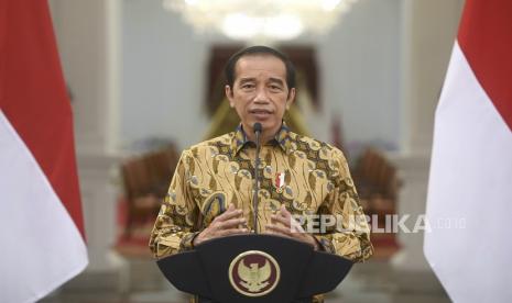 Presiden Joko Widodo menyampaikan keterangan terkait penerapan PPKM di Istana Merdeka, Jakarta, beberapa waktu lalu.