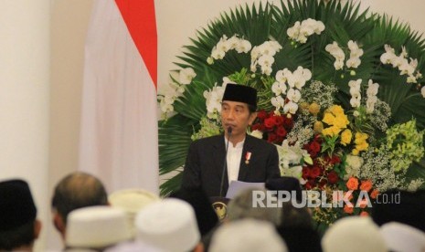 Foto ilustrasi: Presiden Joko Widodo menyampaikan sambutan pada peringatan Maulid Nabi 1439H/2017M di Istana Bogor.