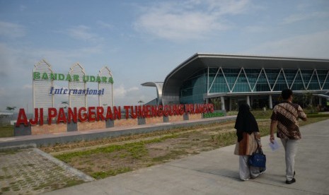 Bandara Aji Pangeran Tumenggung (APT) Pranoto Samarinda telah membuka pelayanan penerbangan perintis bersubsidi dari Samarinda ke beberapa kabupaten di Kalimantan Timur (Kaltim).