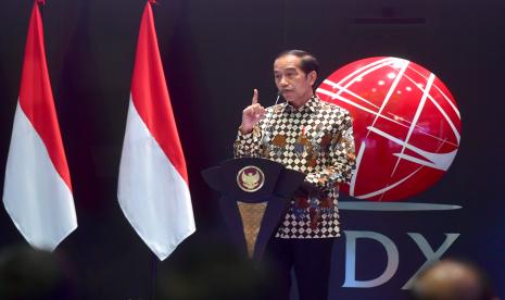 Presiden Joko Widodo meresmikan pembukaan perdagangan Bursa Efek Indonesia (BEI) tahun 2022 di Jakarta, Senin (3/1/2022) (ilustrasi).