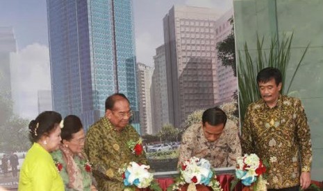 Presiden Joko Widodo saat meresmikan Sahid Sudirman Center