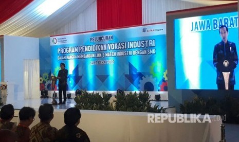 Presiden Joko Widodo secara resmi meluncurkan program pendidikan vokasi di Provinsi Jawa Barat, Jumat (28/7).