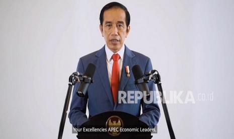 Presiden Joko Widodo menekankan MoU impor beras disiapkan pemerintah untuk berjaga-jaga.