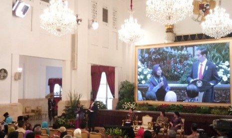 Presiden Jokowi dalam acara silaturahmi dengan para penerima JKN-KIS di Istana Negara, Rabu (23/5).