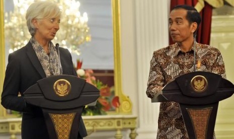 Presiden Jokowi dan Direktur Pelaksana International Monetary Fund (IMF) Christine Lagarde di Istana Merdeka, Jakarta, dalam sebuah kesempatan beberapa waktu lalu.