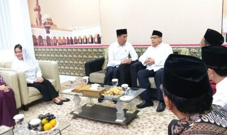 Presiden Jokowi didampingi Ibu Iriana mengunjungi Ponpes Bayt Alquran di Pondok Cabe, Tangerang Selatan, Jumat (25/1). 