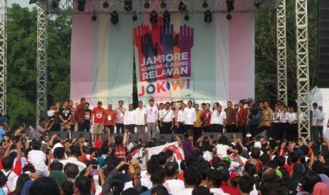 Presiden Jokowi hadiri Jambore Komunitas Juang Relawan Jokowi di Bumi Perkemahan Cibubur, Sabtu (16/5).