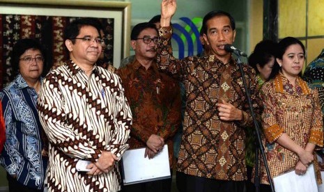 Presiden, Jokowi memberikan didampingi oleh Ketua BKPM, Franky Sibarani dan Menteri-Menteri Kabinet Kerja. Presiden meminta Kementerian/Lembaga menghilangkan egosektoral serta dapat bekerja sama, untuk memberikan pelayanan terbaik kepada para Investor.