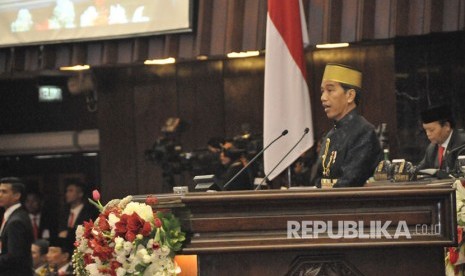 Presiden Jokowi menyampaikan Pidato Kenegaraan dalam Sidang Tahunan MPR di Gedung Kura Kura Parlemen, Senayan, Rabu (15/8)