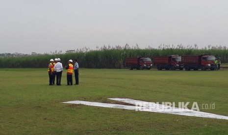 Presiden Jokowi meresmikan dimulainya pembangunan Bandara Jenderal Soedirman di Purbalingga, Senin (23/4). Pembangunan sarana bandara akan dilakukan ole PT Angkasa Pura II yang alsn menggelontorkan dan Rp 350 miliar. 