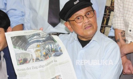 Editing Film Rudy Habibie Sampai Ke Hollywood Republika Online