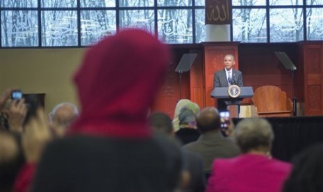 Presiden Obama berbicara di hadapan Komunitas Muslim Baltimore, Maryland. 