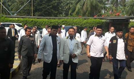 Presiden PKS Sohibul Iman, Wakil Ketua Dewan Majelis Syuro PKS Hidayat Nur Wahid dan sejumlah petinggi PKS menghadiri Konsolidasi Nasional PKS di Hotel Bumi Wiyata Depok, Ahad (14/10).