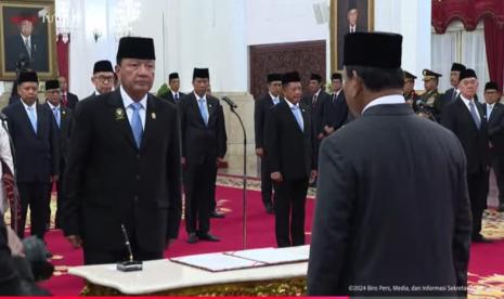 Presiden Prabowo Subianto melantik Menteri Koordinator bidang Politik dan Keamanan, Budi Gunawan sebagai ketua merangkap anggota Kompolnas periode 2024-2028.