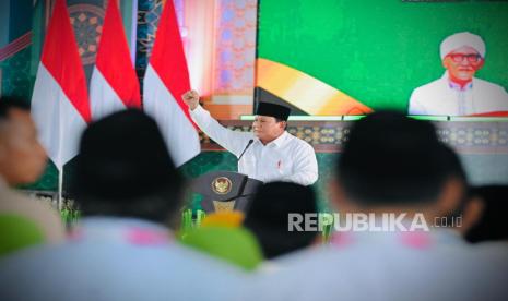 Presiden Prabowo Subianto menghadiri Kongres XVIII Muslimat NU di Jatim International Expo Convention Exhibition, Kota Surabaya, Jawa Timur, Senin (10/2/2025) sore WIB.