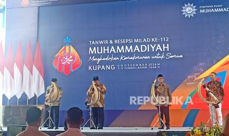 Presiden Prabowo Subianto menghadiri Pembukaan Tanwir dan Milad ke-112 Muhammadiyah di Universitas Muhammadiyah Kupang (UMK), Nusa Tenggara Timur (NTT), Rabu (4/12/2024).