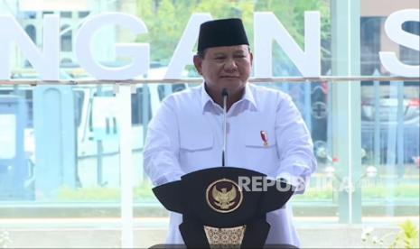 Presiden Prabowo Subianto meresmikan Terowongan Silaturahim di Masjid Istiqlal, Jakarta Pusat, Kamis (12/12/2024).