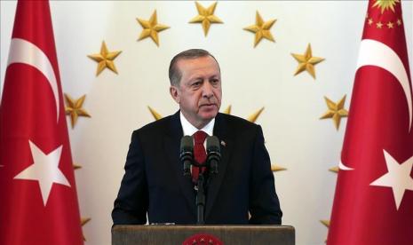 Presiden Turki Recep Tayyip Erdogan menyebut negaranya akan terus mendukung rakyat Palestina. Ia mempertimbangkan untuk menangguhkan hubungan diplomatik dengan Uni Emirat Arab yang telah menormalisasi hubungan diplomatiknya dengan Israel. 