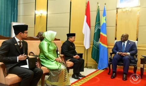  Presiden Republik Demokratik Kongo Felix Tshisekedi mengusulkan agar RD Kongo dan Indonesia, sebagai sesama negara pemilik Hutan hujan terbesar di dunia, bekerjasama dalam hal carbon trading sebagai upaya untuk mengurangi emosi karbon global dalam rangka membantu melestarikan lingkungan hidup dan memitigasi perubahan iklim.