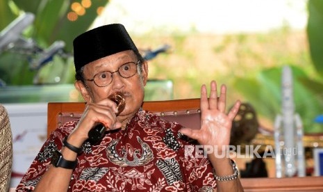  Presiden RI ke-3 BJ Habibie.