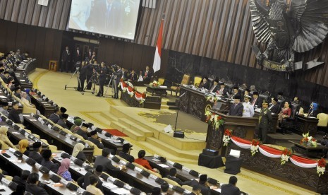 Presiden RI Susilo Bambang Yudhoyono menyampaikan pidato kenegaraan dalam sidang bersama DPR - DPD RI di Gedung Nusantara, Kompleks Parlemen Senayan, Jakarta, Jumat (15/8). 