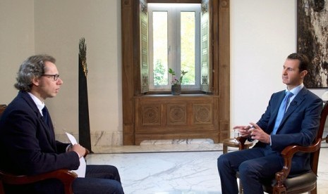 Presiden Suriah Bashar al-Assad saat wawancara dengan televisi Italia, Rai.