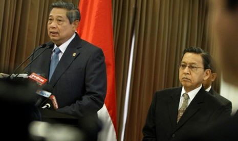 Presiden Susilo Bambang Yudhoyono jumpa pers di Bandara Halim Perdanakusumah, Jakarta. (Antara/Widodo S. Jusuf).