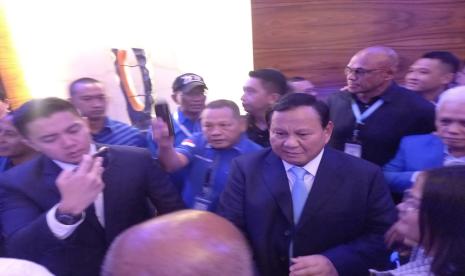 Presiden terpilih Prabowo Subianto saat menghadiri Kongres ke-6 PAN di Grand Ballroom Kempinski, Jakarta Pusat, Sabtu (24/8/2024) malam WIB.