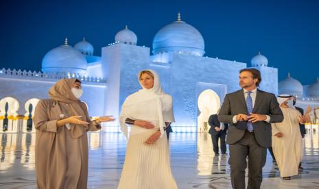 Presiden Uruguay Kunjungi Masjid Agung Sheikh Zayed   