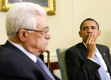 Presiden Palestina Mahmoud Abbas saat bertemu Presiden Obama beberapa waktu lalu