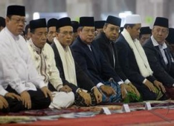 Presiden SBY shalat di Masjid Istiqlal