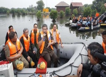 Presiden Susilo Bambang Yudhoyono saat penanaman mangrove