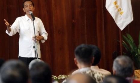 President Joko Widodo delivers his public lecture at University of Gadjah Mada in Yogyakarta on Tuesday. 