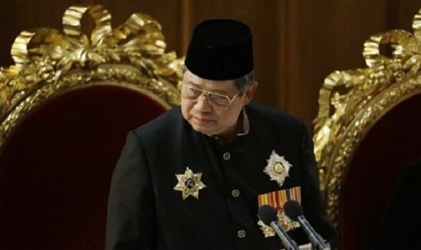 President Susilo Bambang Yudhoyono delivers a speech at a banquet given by the Lord Mayor and City of London Corporation for his honor, at the Guildhall in central London, Thursday, Nov. 1, 2012.   