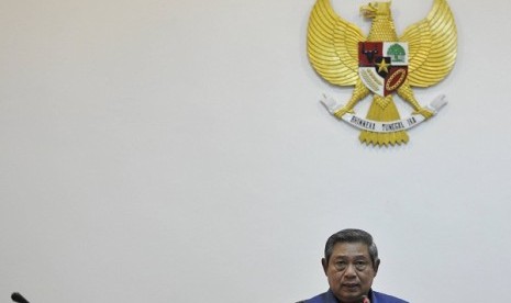 President Susilo Bambanng Yudhoyono leads special meeting to discuss the Thursday incident in Papua which cause eight soldiers died on Friday. 