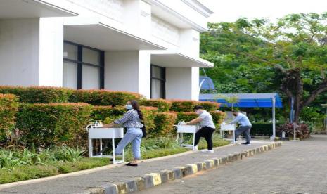 Sejak 2017 sampai 2022 President University (Presuniv) mempertahankan capaian sebagai perguruan tinggi dengan jumlah mahasiswa asing tingkat sarjana (S1) terbanyak se-Indonesia. Hal ini menandakan selama lima tahun berturut-turut Presuniv sekaligus menjadi perguruan tinggi yang paling diminati oleh mahasiswa asing untuk melanjutkan kuliahnya di jenjang S1 dibandingkan dengan berbagai perguruan tinggi lainnya di Indonesia.