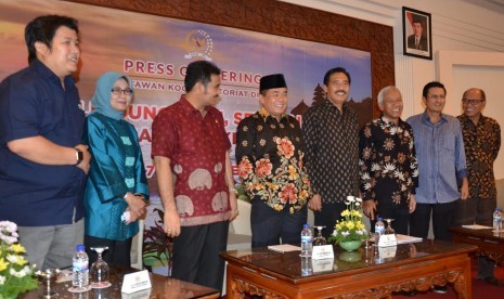 Press Gathering Setjen DPR RI dan Wartawan Koordinatororiat DPR, Jumat (7/10).