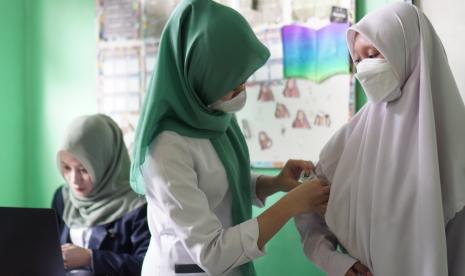  Prodi Gizi Unisa Yogyakarta melakukan pemantauan status gizi guna mencegah dan mendeteksi stunting terhadap pelajar di SMP Muhammadiyah 1 Minggir, Kabupaten Sleman, DIY.