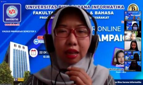 Prodi Humas Kampus BI menggelar webinar tentang digital campaign.