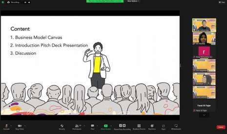 Prodi Informatika UNM menggelar webinar bertema Business Model Canvas.
