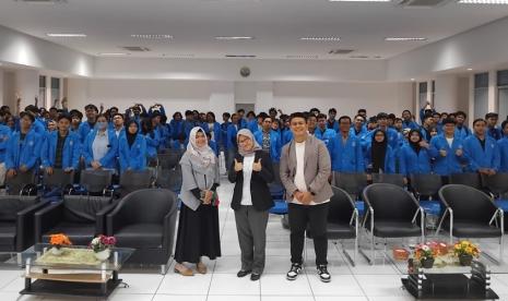 Prodi Sistem Informasi, Rekayasa Perangkat Lunak, dan Teknik Industri dari Fakultas Teknik dan Informatika (FTI) Universitas BSI (Bina Sarana Informatika) menyelenggarakan Seminar Karier bertema ‘Find Your Career Today’.