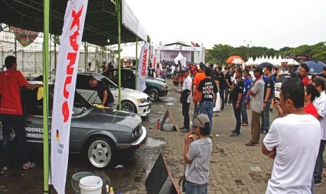 Produk perawatan mobil asal Jerman, Sonax telah sukses menggelar lomba cuci mobil di Indonesian Bimmer Fest 2018, Semarang.  Acara tersebut tidak hanya dihadiri oleh masyarakat umum, tetapi anggota dari komunitas BMW CCI.