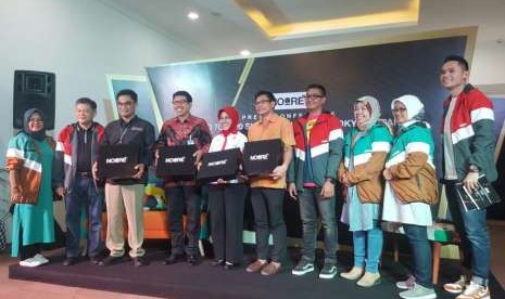 Produsen  fesyen NOORE meluncurkan program Hijab for the Champion di Ala Ritus Café, Jakarta, belum lama ini.