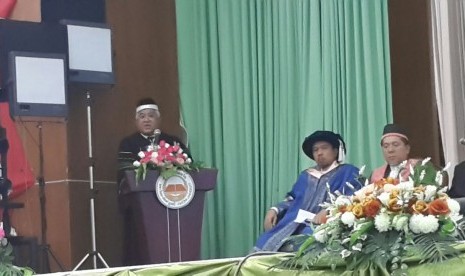 Prof Dr Din Syamsuddh menyampaikan orasinya di Fatoni University, Thailand Selatan, Ahad (26/3/2017). 