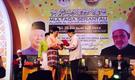 Prof Dr HM Quraish pada silaturahim alumni Al Azhar Mesir di Kuala Lumpur, Malaysia