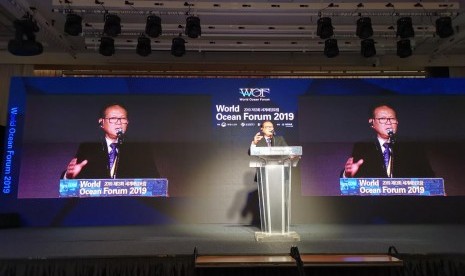 Prof Dr Ir Rokhmin Dahuri MS menjadi keynote speaker di acara Wold Ocean Forum ke-13 yang digelar di Busan, Korea.