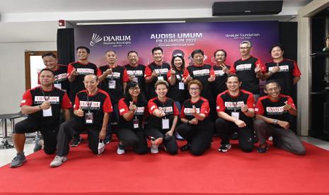 Program Director Bakti Olahraga Djarum Foundation yang juga Ketua PB Djarum Yoppy Rosimin bersama jajaran Tim Pencari Bakat dan Legend Bulutangkis diantaranya Liem Swie King, Susy Susanti, Alan Budikusuma, Liliyana Natsir, Hastomo Arbi, Richard Mainaky dan lainnya.