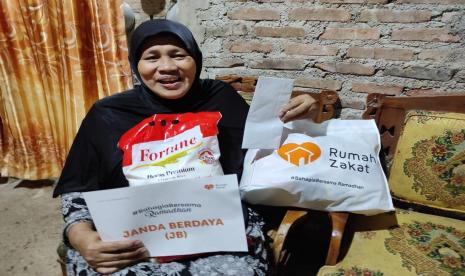 Program Janda Berdaya digulirkan sebagai upaya untuk membantu para janda yang mengalami kesulitan ekonomi serta menjadi tulang punggung bagi keluarga mereka.  Kali ini, paket Janda Berdaya disalurkan kepada kepada 7 wanita tangguh di Desa Negeri Sakti, Kabupaten Pesawaran.