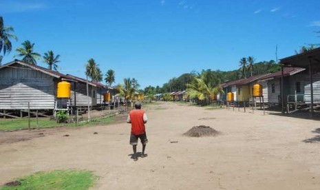  Program Nasional Pemberdayaan Masyarakat (PNPM) Mandiri  pengadaan  penampungan air bersih di kampung Timika, Kabupaten Mimika-Papua.